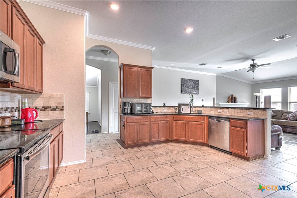 Image 17 of property listing at 6608 Serpentine Drive, Killeen, TX 76542
