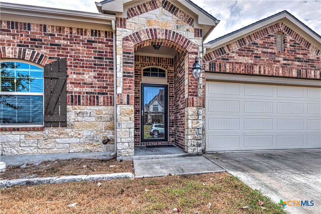 Image 6 of property listing at 6608 Serpentine Drive, Killeen, TX 76542
