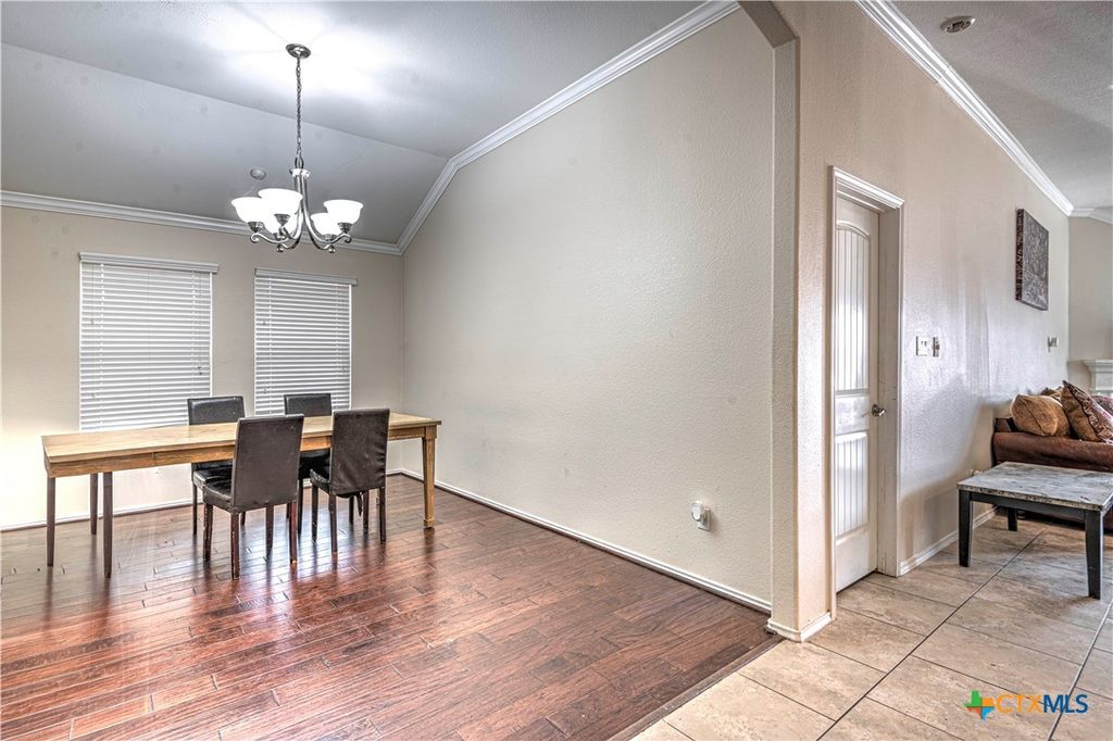 Image 8 of property listing at 6608 Serpentine Drive, Killeen, TX 76542