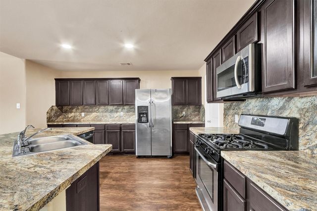 2119 Treasure Mountain Drive, Spring, TX 77388
