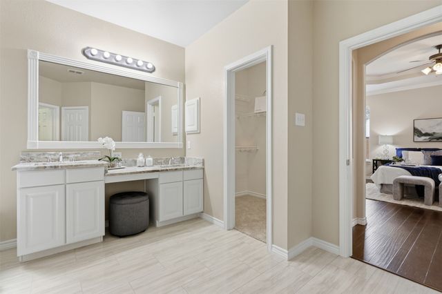 2731 Safe Harbor Drive, Lewisville, TX 75056