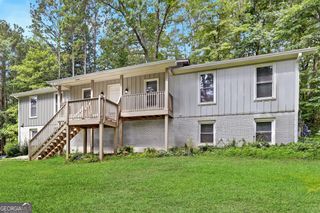 537 Raven Springs Trail, Stone Mountain, GA 30087