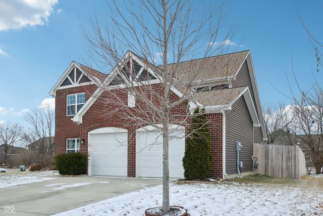 6179 N Cedarwood Drive, Mccordsville, IN 46055