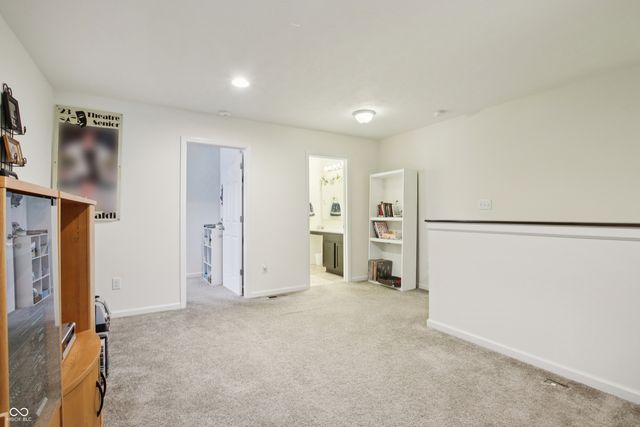 6179 N Cedarwood Drive, Mccordsville, IN 46055