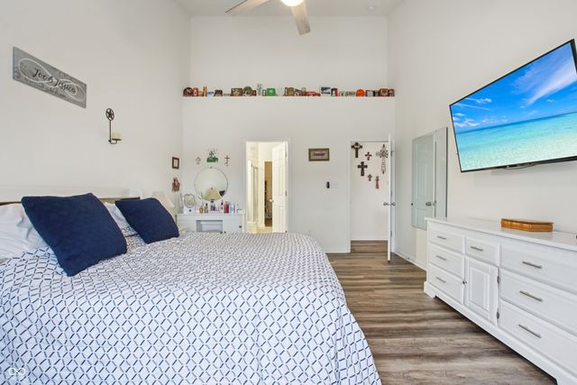 6179 N Cedarwood Drive, Mccordsville, IN 46055