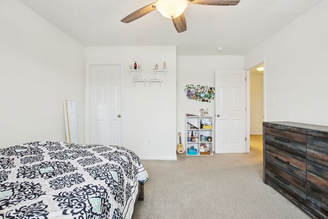 6179 N Cedarwood Drive, Mccordsville, IN 46055