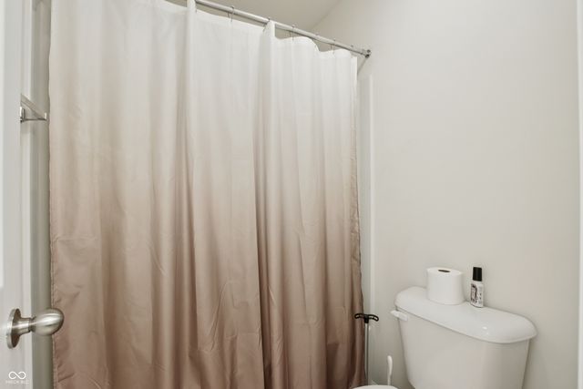 6179 N Cedarwood Drive, Mccordsville, IN 46055