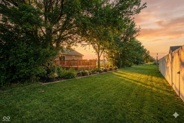 6179 N Cedarwood Drive, Mccordsville, IN 46055