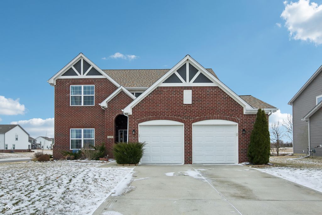 6179 N Cedarwood Drive, Mccordsville, IN 46055
