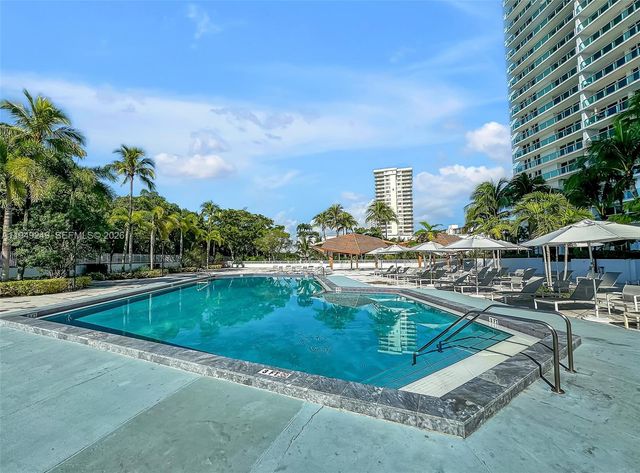 100 Bayview Drive 408, Sunny Isles Beach, FL 33160