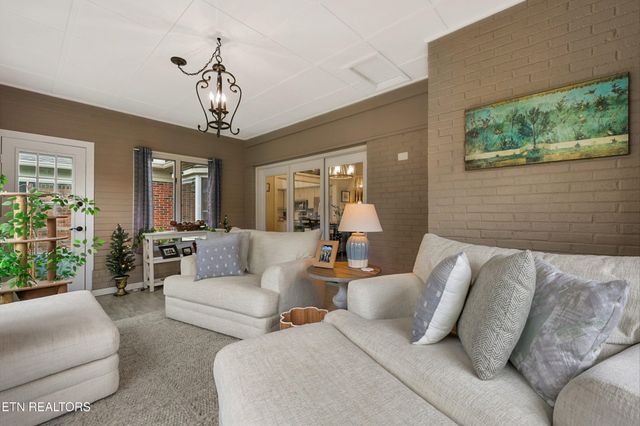 1003 Hardwick Drive, Maryville, TN 37803