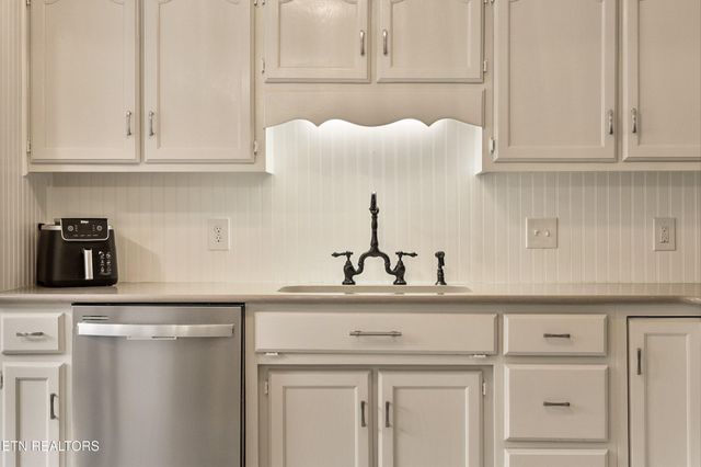 1003 Hardwick Drive, Maryville, TN 37803