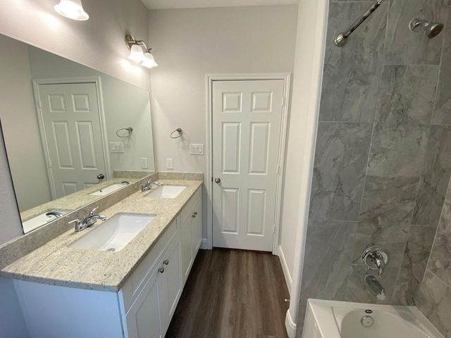 8214 Parker Drive A, Houston, TX 77078