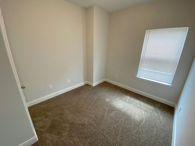 8214 Parker Drive A, Houston, TX 77078