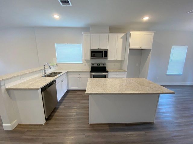 8214 Parker Drive A, Houston, TX 77078