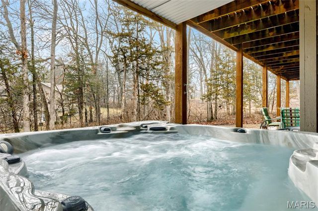 877 Red Fox Drive, Innsbrook, MO 63383