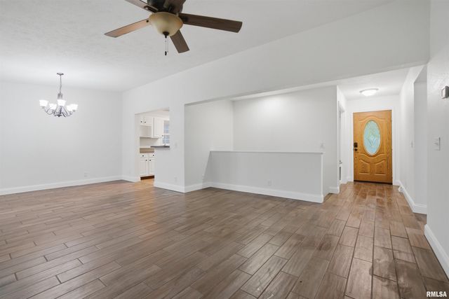 104 TONTI Court, Marquette Heights, IL 61554