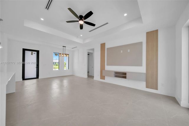 824 SW 15th St, Other City - In The State Of Florida, FL 33991