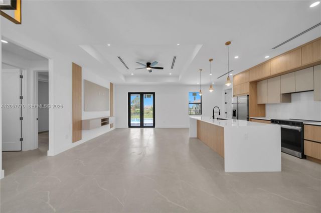 824 SW 15th St, Other City - In The State Of Florida, FL 33991
