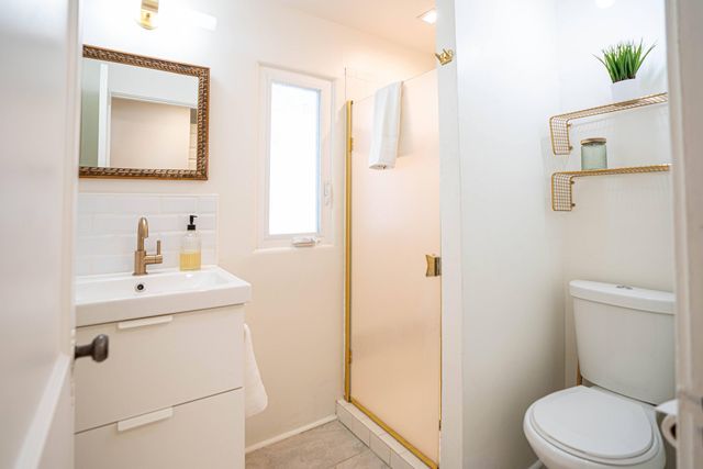 219 Amherst Drive SE, Albuquerque, NM 87106