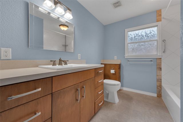 400 Veatch Street, Joshua, TX 76058