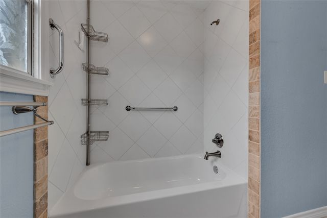 400 Veatch Street, Joshua, TX 76058