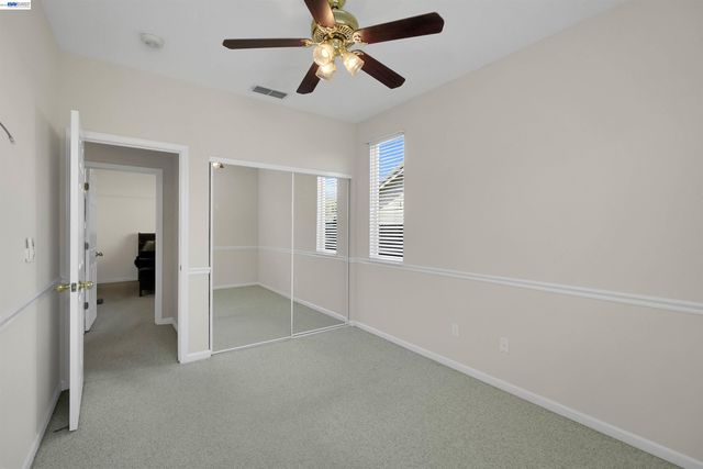 5810 Gold Creek Dr, Castro Valley, CA 94552