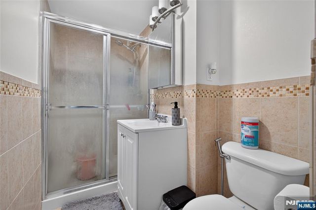60 Parkway Drive 10C, East Orange, NJ 07017