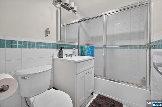 60 Parkway Drive 10C, East Orange, NJ 07017
