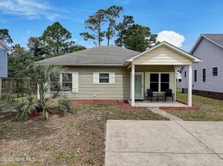 221 NE 64th Street, Oak Island, NC 28465