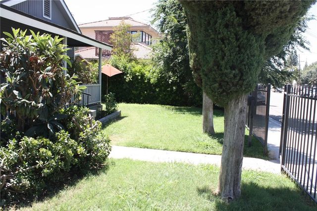 507 W State Street, Redlands, CA 92373