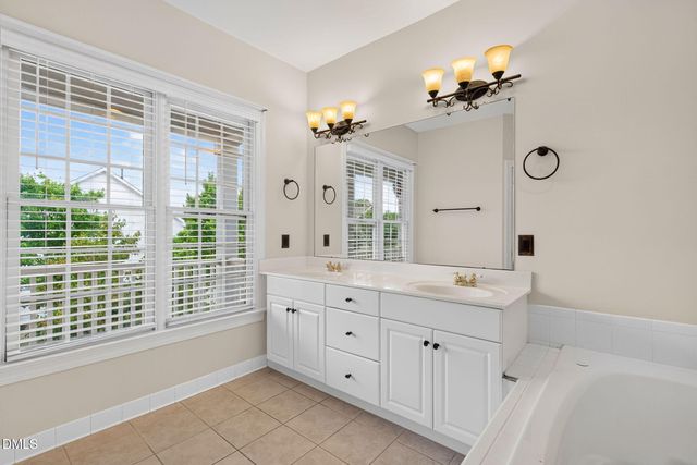500 Franklin Manor Lane, Cary, NC 27519