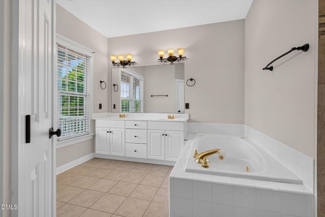 500 Franklin Manor Lane, Cary, NC 27519