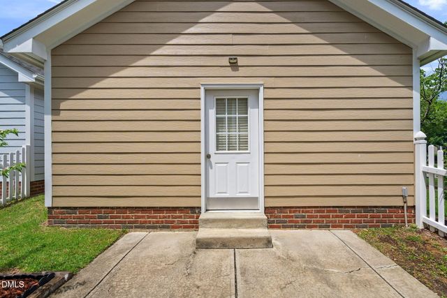 500 Franklin Manor Lane, Cary, NC 27519