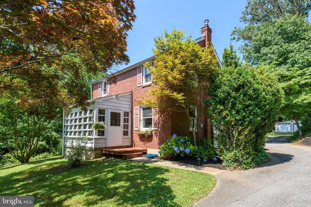 53 LETITIA LN, Media, PA 19063