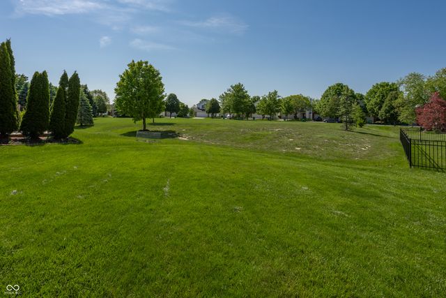 419 Grabill Drive, Westfield, IN 46074