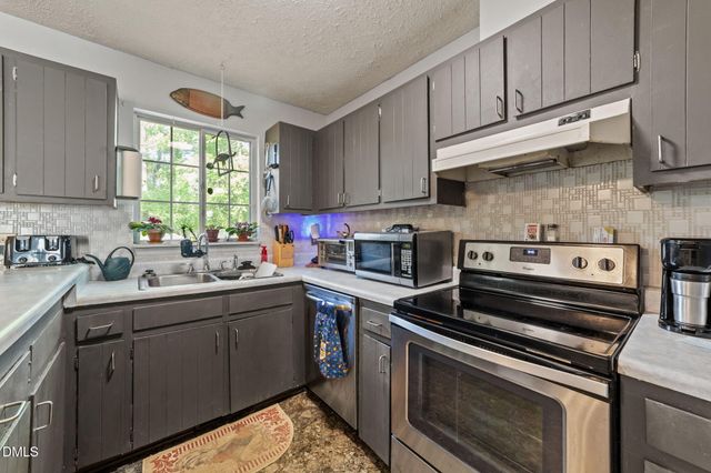 320 Bainbridge Circle, Garner, NC 27529