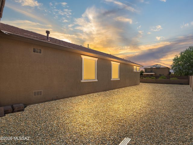 12145 N Caravelle Place, Marana, AZ 85653