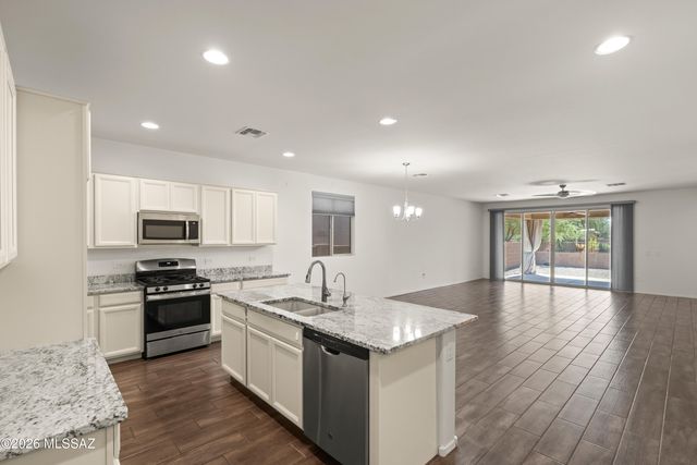 12145 N Caravelle Place, Marana, AZ 85653