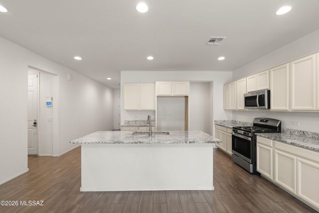 12145 N Caravelle Place, Marana, AZ 85653