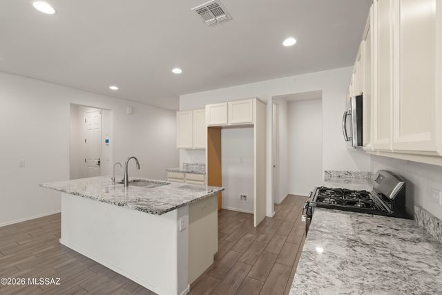 12145 N Caravelle Place, Marana, AZ 85653
