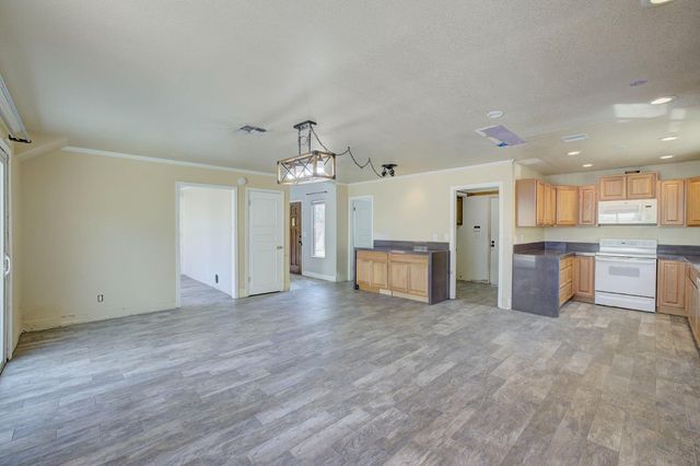 1253 Crescendo Dr, Roseville, CA 95678