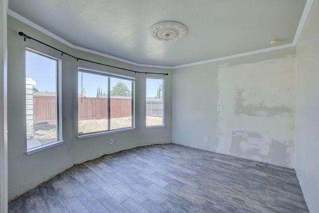 1253 Crescendo Dr, Roseville, CA 95678