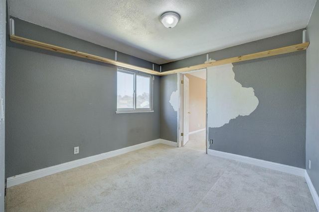 1253 Crescendo Dr, Roseville, CA 95678