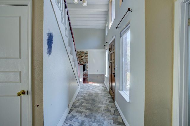 1253 Crescendo Dr, Roseville, CA 95678