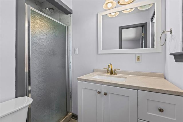 12720 W 55th Terrace, Shawnee, KS 66216