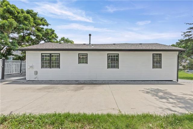 12720 W 55th Terrace, Shawnee, KS 66216