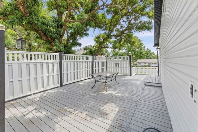 12720 W 55th Terrace, Shawnee, KS 66216