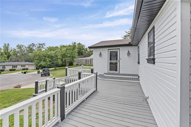 12720 W 55th Terrace, Shawnee, KS 66216