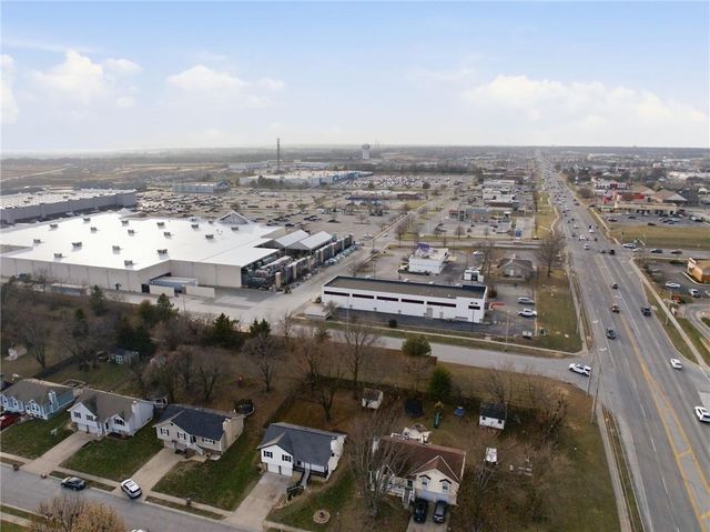 310 N Darrowby Drive, Raymore, MO 64083